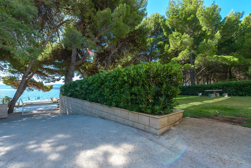 Apartment Promenade Zlatni Rat Bol Quarto foto